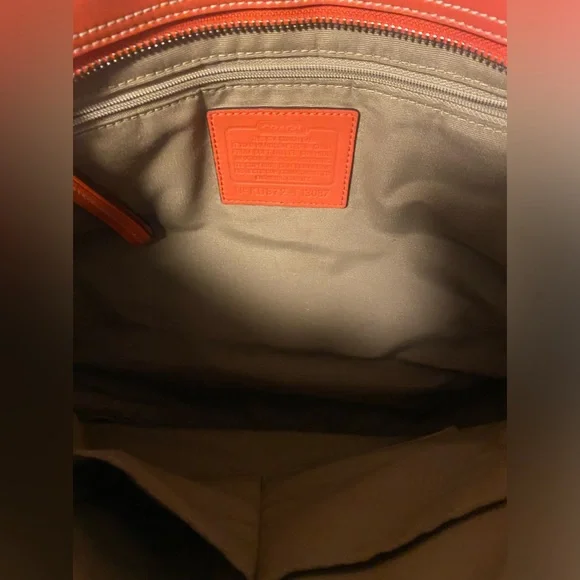 COACH TOTE BAG - Picture 5 of 5